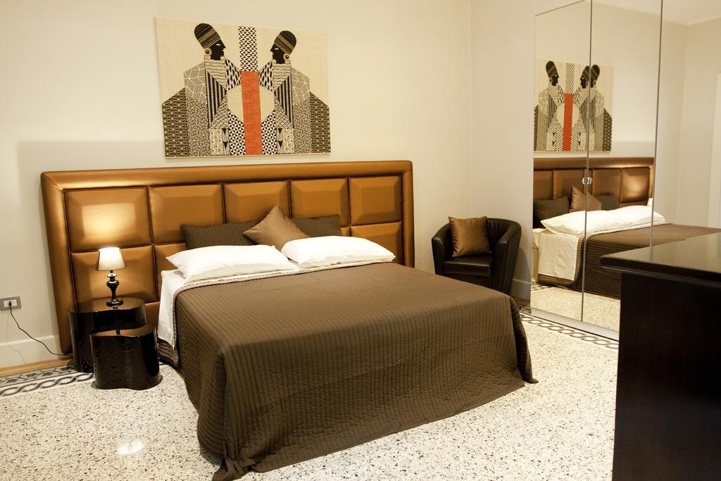 Palazzo 900 Bed and Breakfast Μπρίντιζι Δωμάτιο φωτογραφία